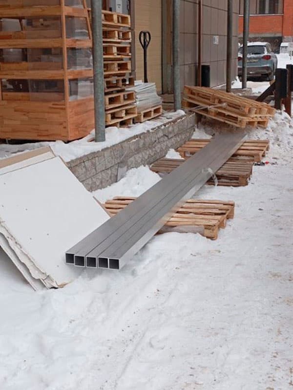 Алюминиевые квадратные трубы 150х150 мм